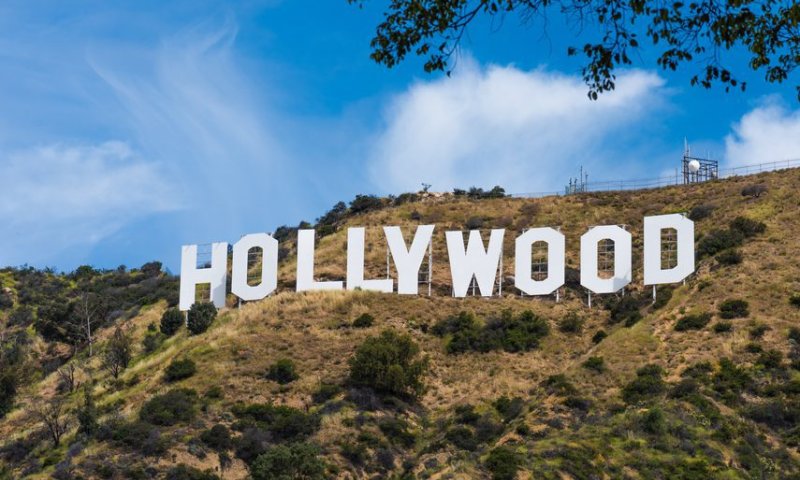 יום הולדת לשלט המפורסם בעולם: הסיפור של HOLLYWOOD