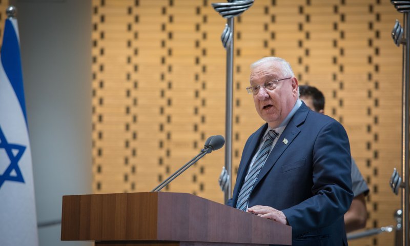 ריבלין הגיב לגזענות ביקב ברקן: "עוולה נוראית"