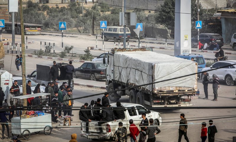 הבכיר חושף: "יש המון מזון בעזה"