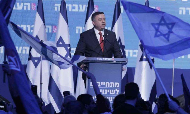 גבאי מודה: "מודע למצבה הקשה של המפלגה"