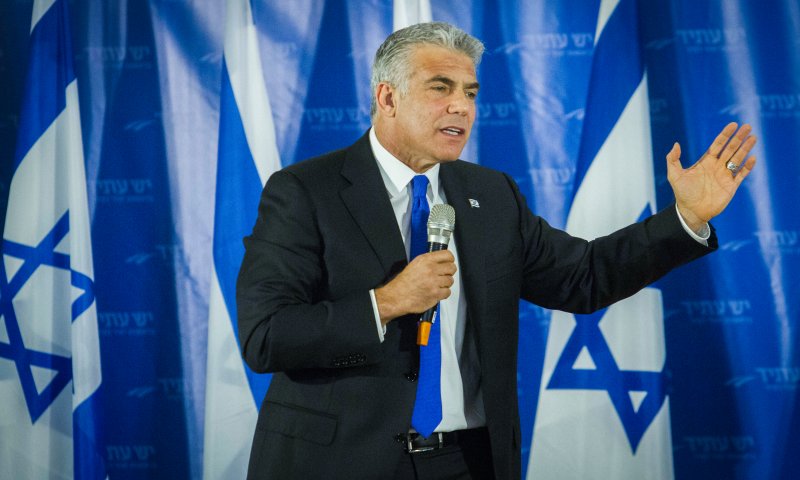 איבד את זה: לפיד כינה שני חברי כנסת 'רוטווילרים'