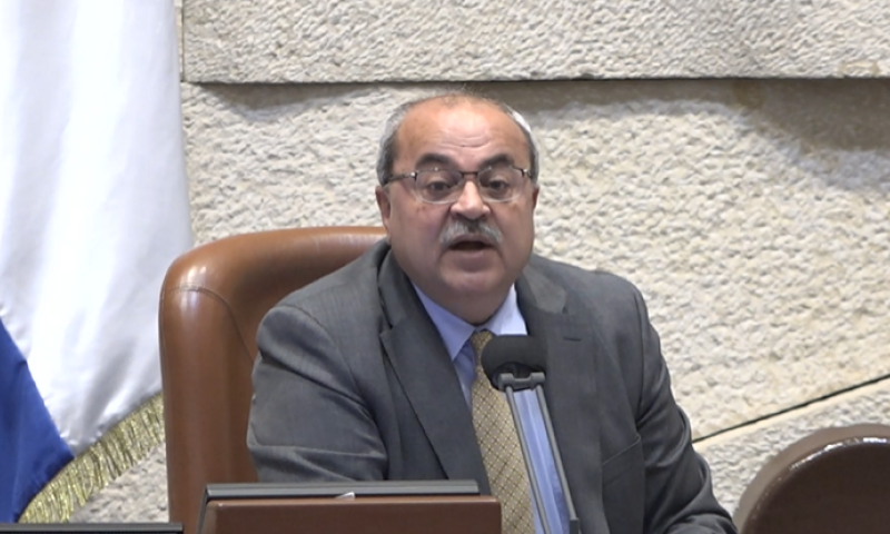 מהומה במליאה; טיבי לבן גביר: אל תתחצף, שב בשקט