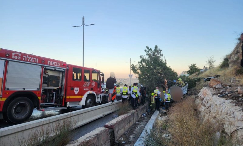 תאונה קטלנית בי-ם: שני צעירים נהרגו לאחר שהתהפכו עם רכבם