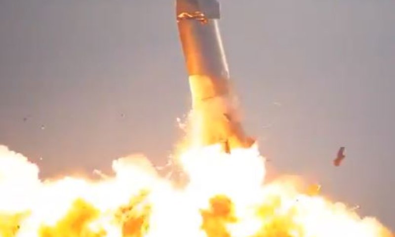 תיעוד מטורף: חללית התפוצצה אחרי הנחיתה