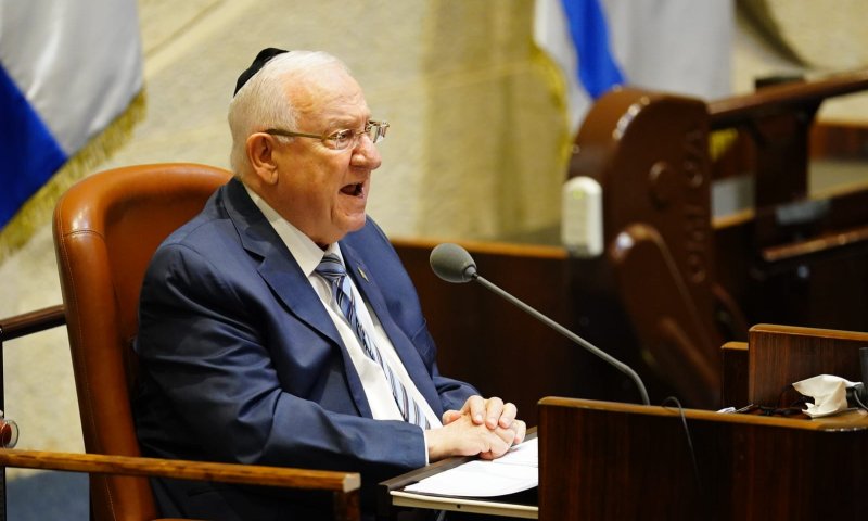 ריבלין תוקף: "נבחרי הציבור מחוללים את טירוף השקר"