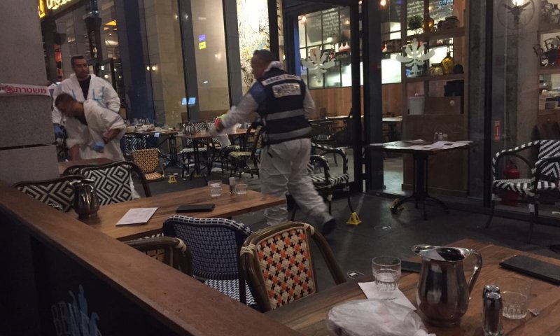 פיגוע ירי בתל אביב &ndash; ארבעה הרוגים