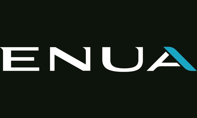 מבצעים מיוחדים על מגוון פריטים אופנתיים לגברים ולנשים ברנואר