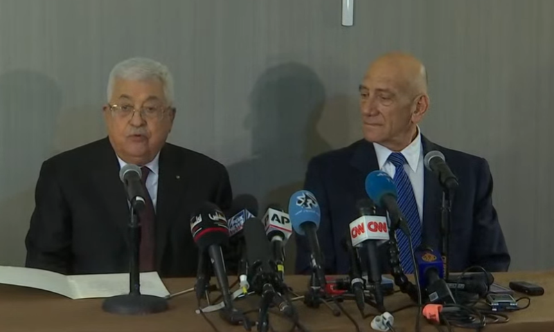 אבו מאזן נפגש עם אולמרט בארה"ב: "לחזור למו"מ