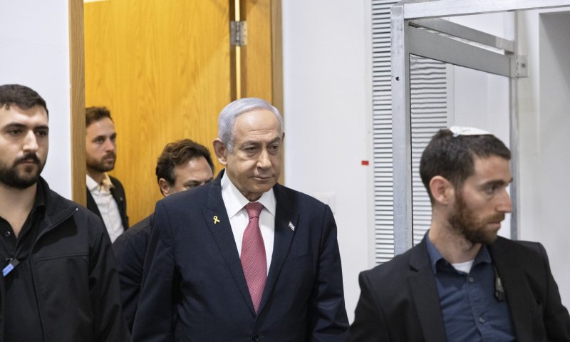 השופטים דחו את בקשת נתניהו: העדות מחר תתקיים כסדרה