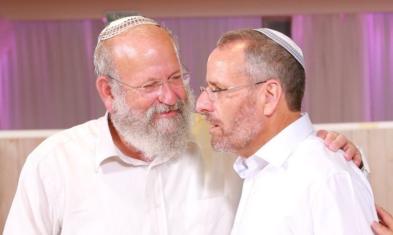 כל אחד בטוח שהרב אלישע היה ה"חבר" הכי טוב שלו