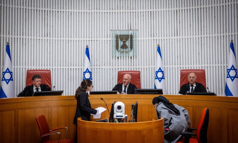 העיתונאי החרדי: פסיקה של אליטה אשכנזית סרוגה