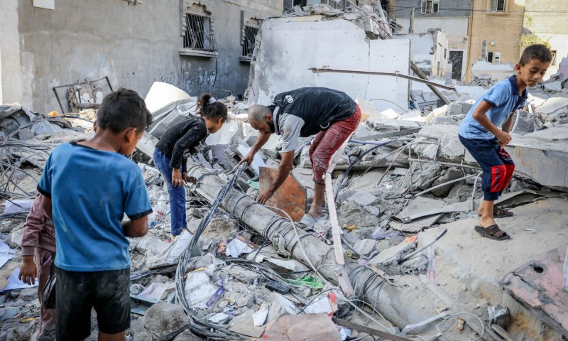 מספר ההרוגים הפלסטינים עבר את ה-10,000