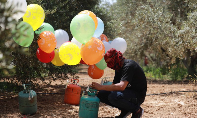 חמאס מפר את הפסקת האש: בלוני הנפץ חזרו