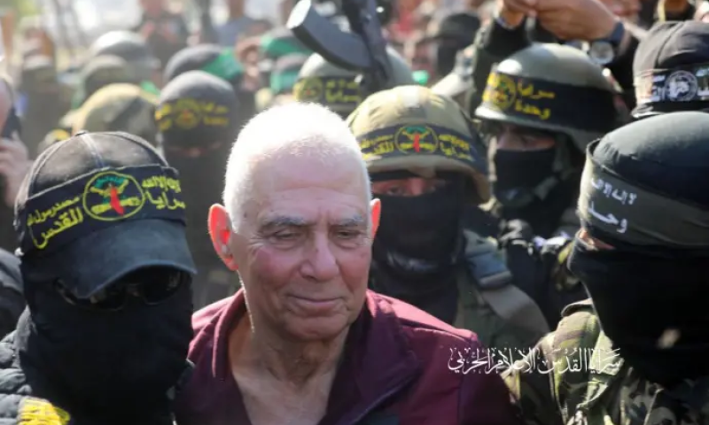 כלוב של 2 מטר: פרטים חדשים על השבי של גדי מוזס