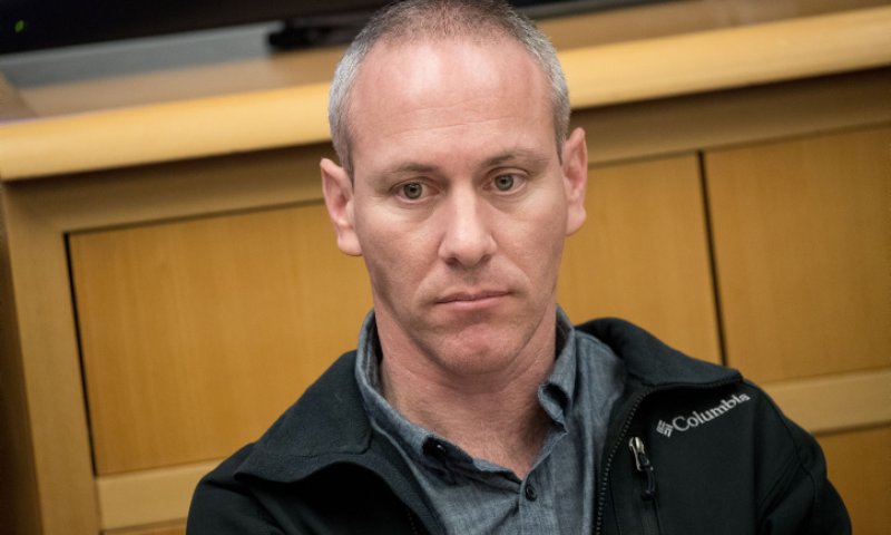 גנץ מחלק תיקים: טרופר לתרבות, טמנו שטה לקליטה