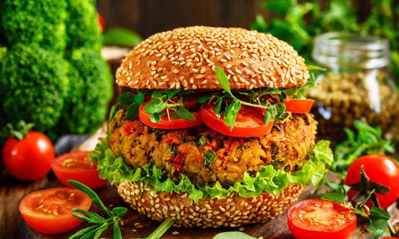 צמחונים? הנה מתכון להמבורגר שגם אתם תוכלו להנות ממנו