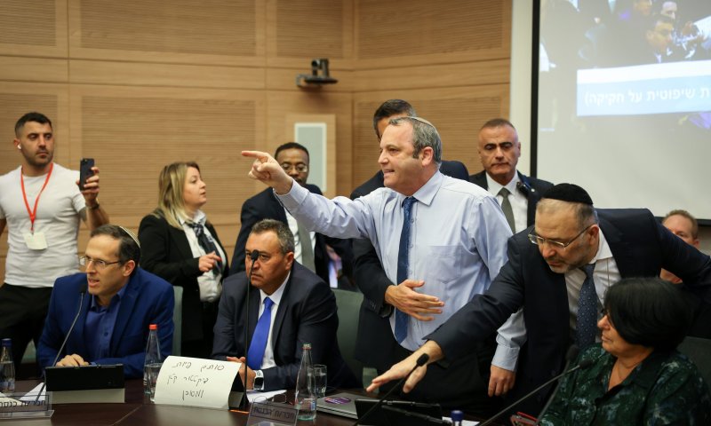 האופוזיציה לא הצביעה: הרפורמה המשפטית אושרה