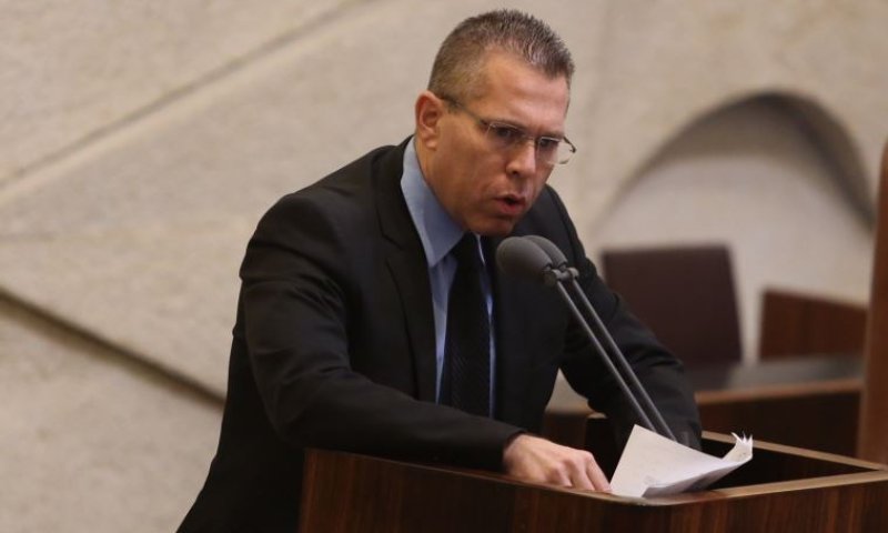 איך ארדן מגבה את ראש הממשלה וגם את המשטרה?