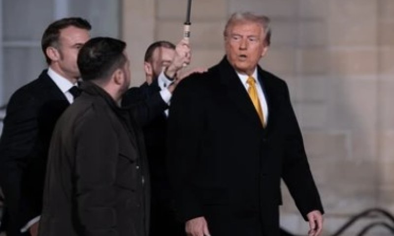 זלנסקי הודיע לטראמפ : מוכן להתפטר מנשיאות אוקראינה