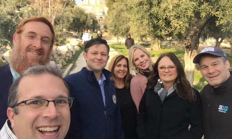 ח"כ לשעבר יהודה גליק נעצר ונאזק בהר הבית