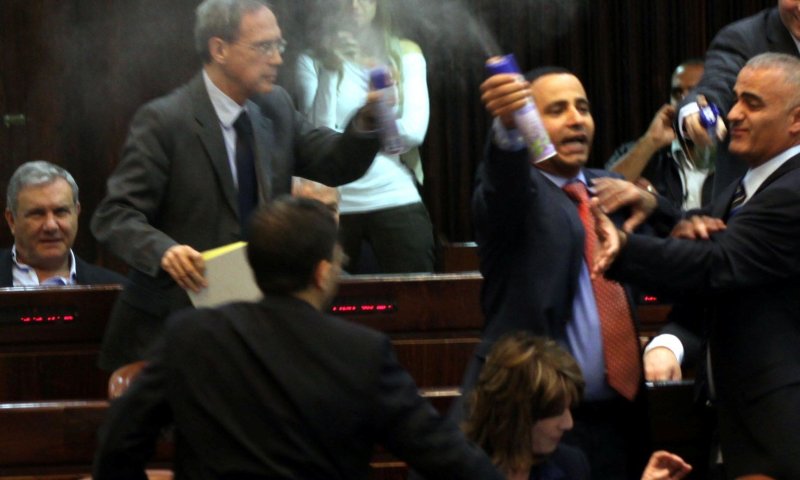 הווירטואליות של קדימה