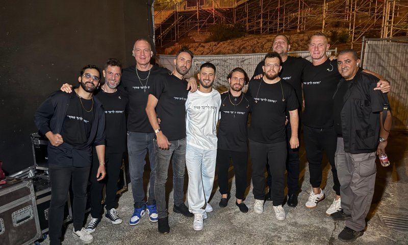 אחרי סערת ההפגנות נגדו: עדן חסון הופיע לתושבי בנימין