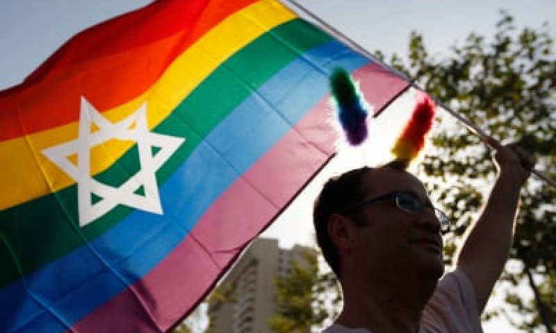 חברי המועצה יצאו להתפלל, העיריה אישרה תקציב ל"גאים"