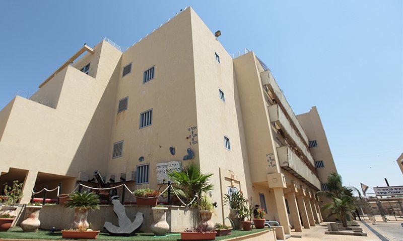 זוועה בכלא: אסיר תלש אוזן של אסיר במהלך קטטה