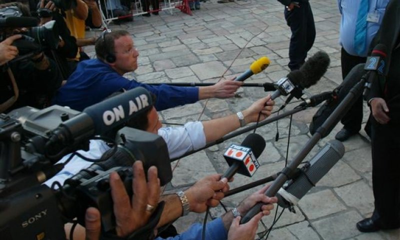 עשה ואל תעשה כשאתה מתראיין לתקשורת העוינת