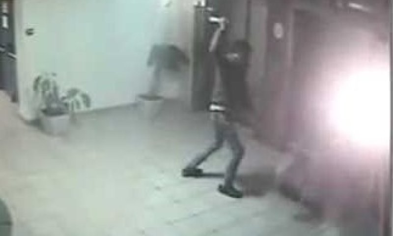 המחבל הכיר את צביקה וניסה לרצוח אותו בגרזן. צפו