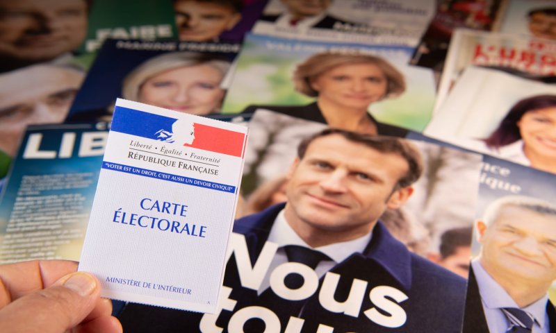 הבחירות בצרפת: מקרון ולה פן יתמודדו בסיבוב שני