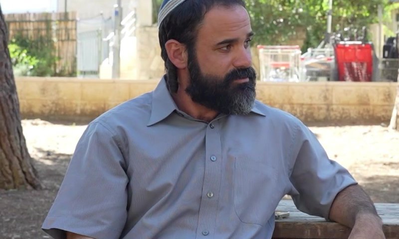 איך הופכים שחקן חילוני לדתי: מאחורי הקלעים | ראיון