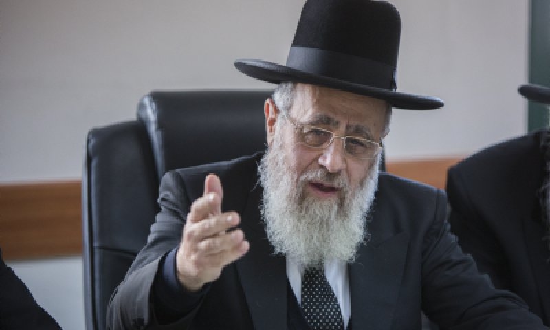 גיור קטינים? אתם יודעים מה העונש על הדבר הזה?