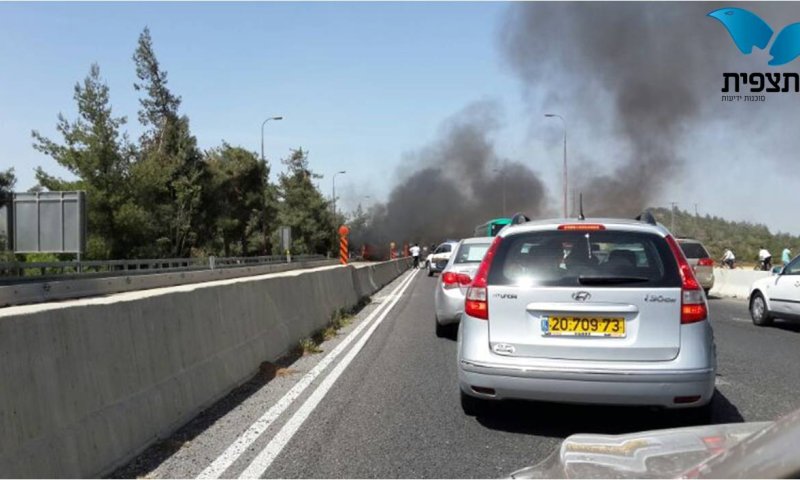 תקועים בדרך לירושלים: כביש 1 נחסם לתנועה
