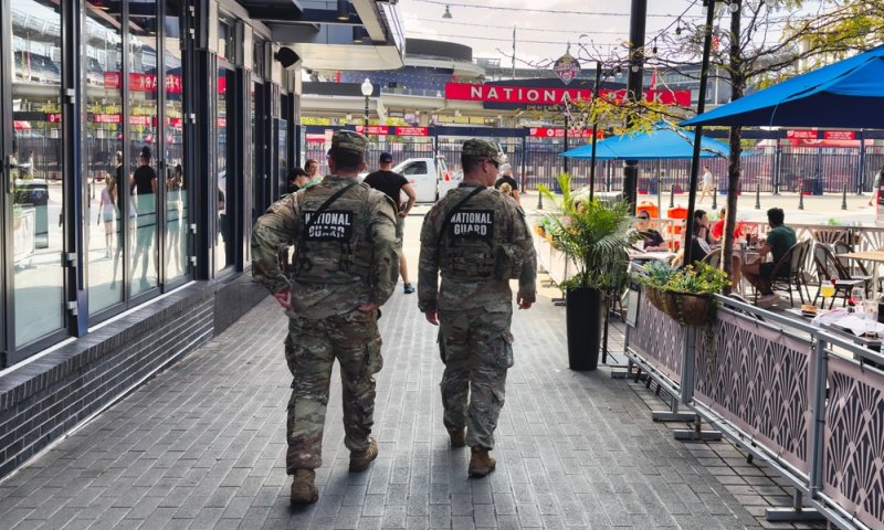 2 אנשי המשמר הלאומי נרצחו סמוך לבית הלבן בוושינגטון