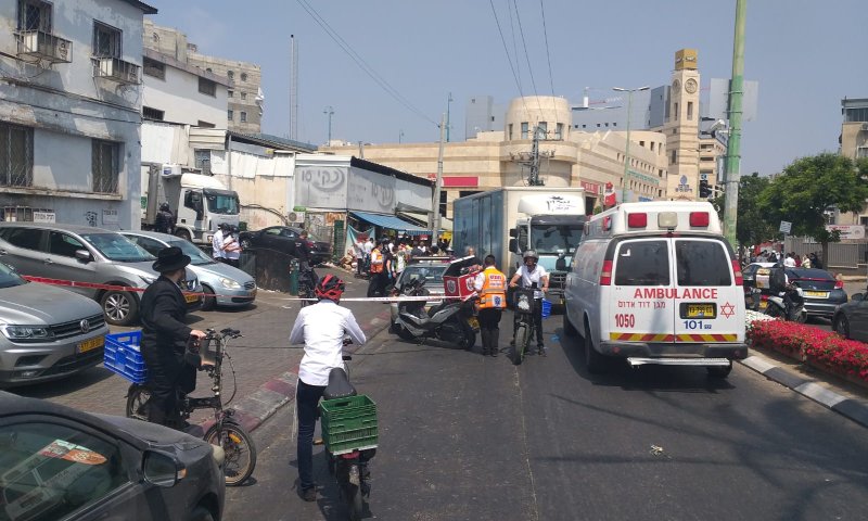 בת 80 נהרגה לאחר שנפגעה ממשאית בבני ברק