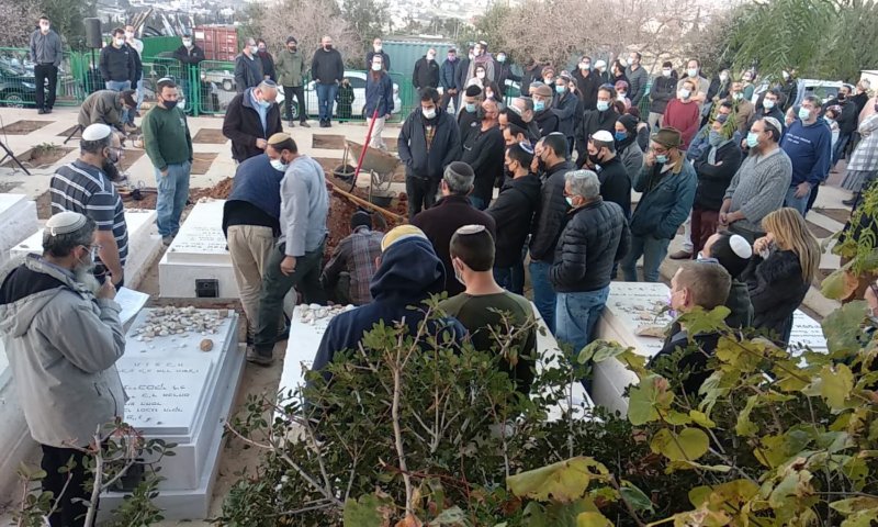 בדרכה האחרונה: הצלמת מירי צחי הובאה למנוחות