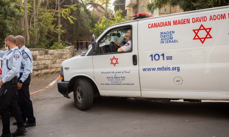 ירי מרכב חולף בעכו, פצוע קשה במקום. הרקע פלילי