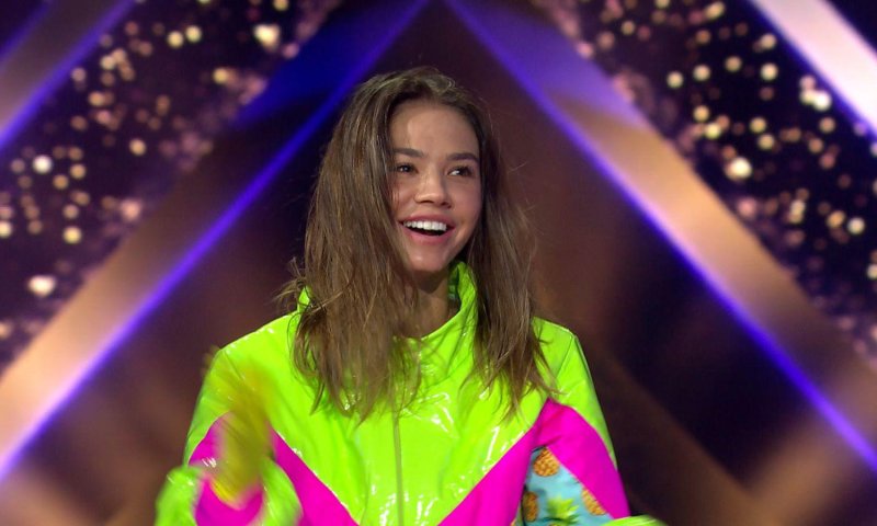 החשיפה השביעית בזמר במסכה: האננס &ndash; רוסלנה