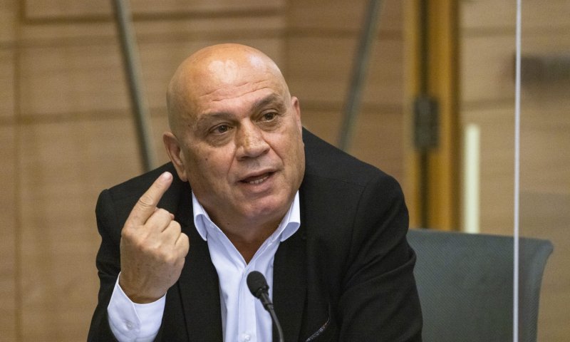 פריג' יפרוש מהחיים הפוליטיים? "הכל אפשרי"