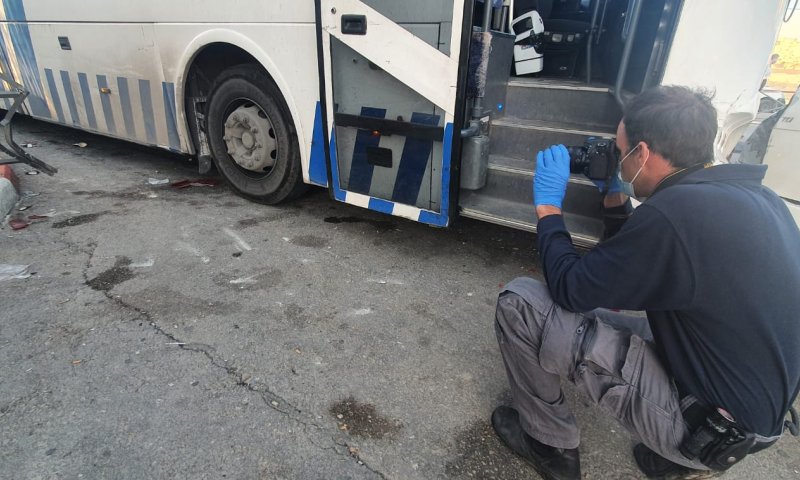 אוטובוס דרס פועלים פלסטינים ליד קבר רחל