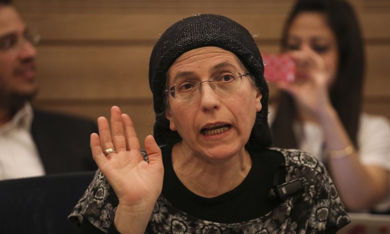 סטרוק: הקשיבו לביבי! ואל תתנו לו לעבוד עליכם!