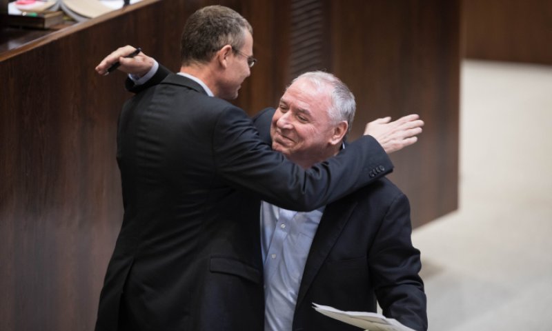 לוין מול אמסלם: הקרב על עתיד הליכוד יצא לדרך