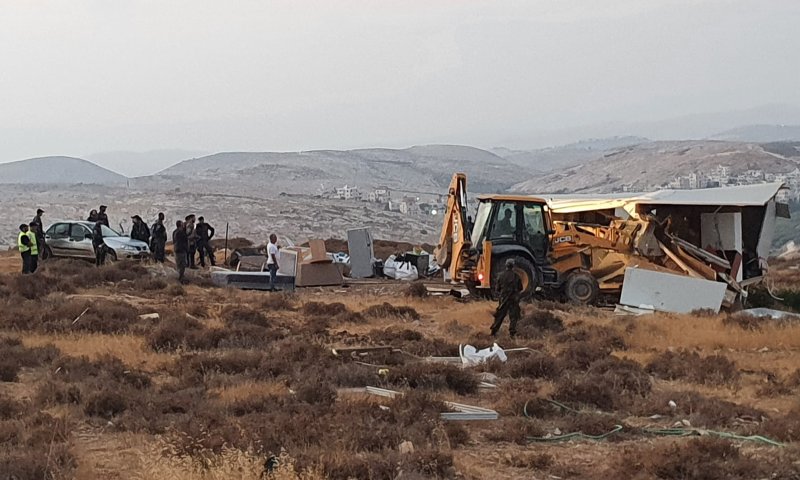 פינוי ביישוב רמת מגרון: "זרקו אותנו עם התינוקת"