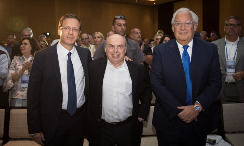 בעולם מברכים את הרצוג: "יביא כבוד למדינת היהודים"