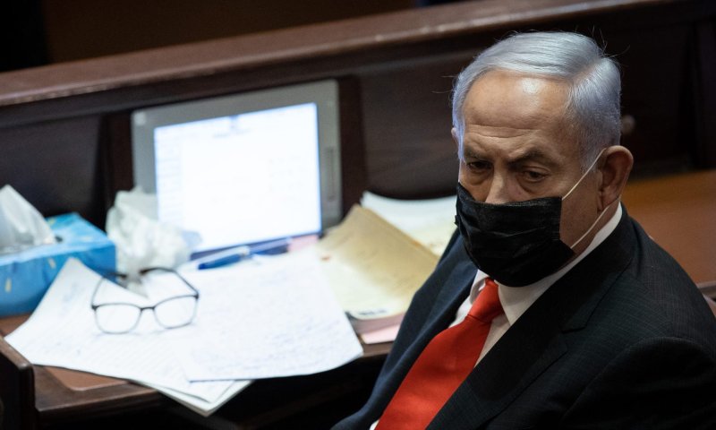 לראשונה: נתניהו בספייס בטוויטר: 'צריך להפיל אותם'