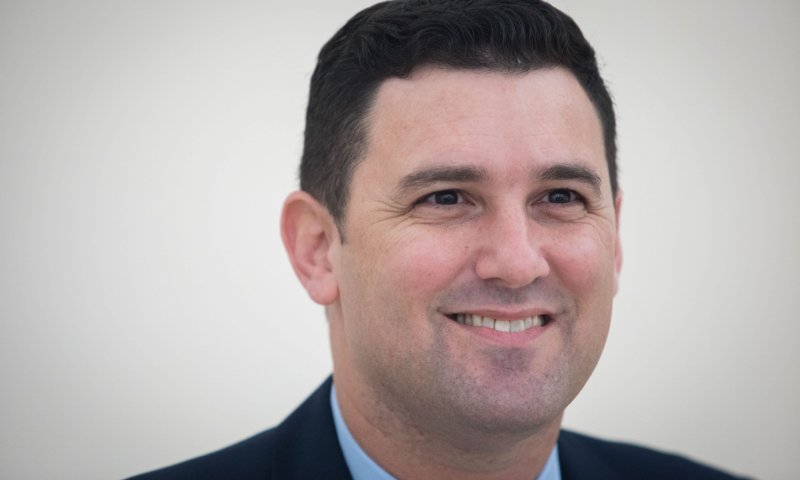 אחרי התקפלות נתניהו: ח"כ איתן גינזבורג מונה לשר התקשורת