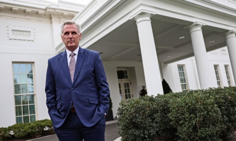 אחרי ההדחה: מקארת'י הודיע כי יפרוש מהקונגרס