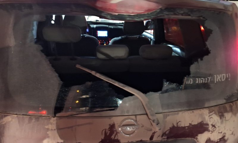 ראשוני: רכב ישראלי נרגם באבנים בחווארה