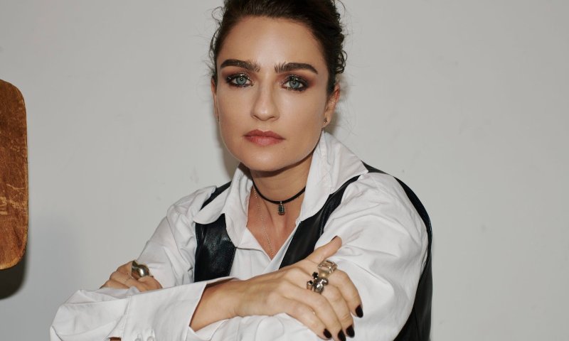 בינלאומית: דרמת ריגול חדשה בכיכובה של אניה בוקשטיין